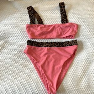 Tularosa Bikini Top size XS bottom size S